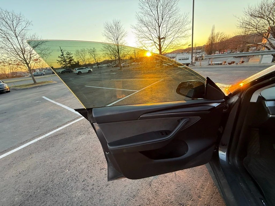 2023 Tesla Model Y Performance - Image 9 of 20