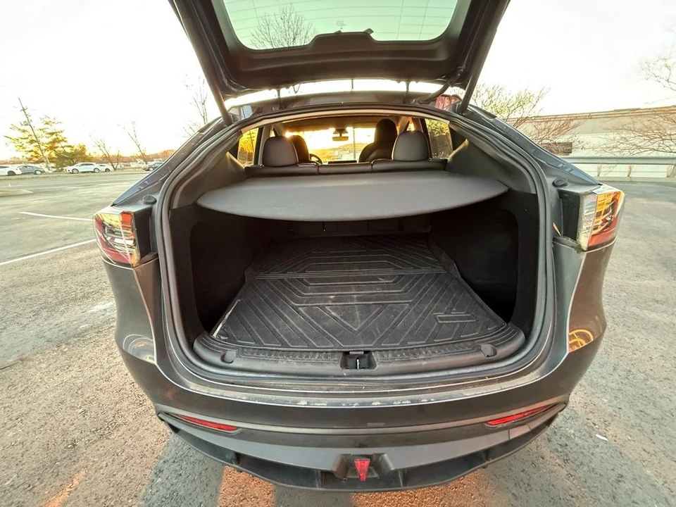 2023 Tesla Model Y Performance - Image 8 of 20