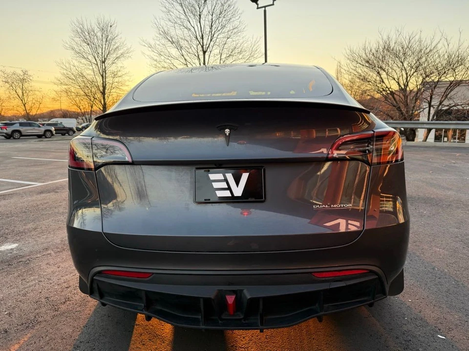 2023 Tesla Model Y Performance - Image 6 of 20