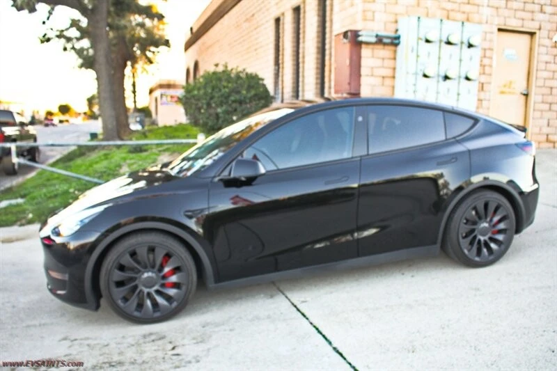 2023 Tesla Model Y Performance - Image 4 of 21