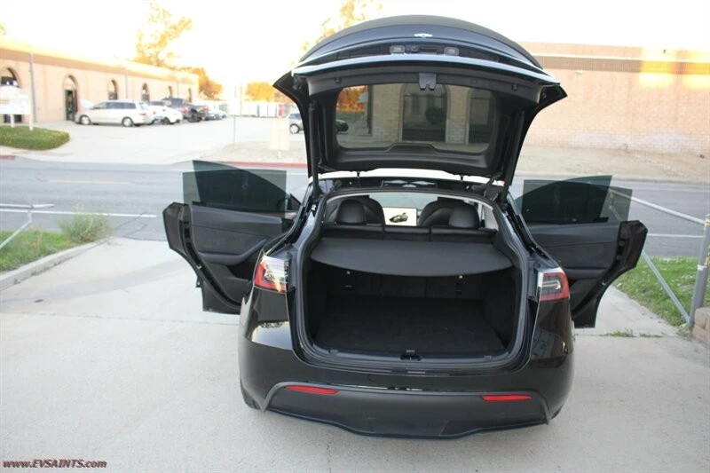2023 Tesla Model Y Performance - Image 18 of 21