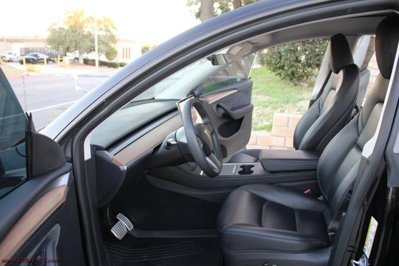2023 Tesla Model Y Performance - Image 20 of 21