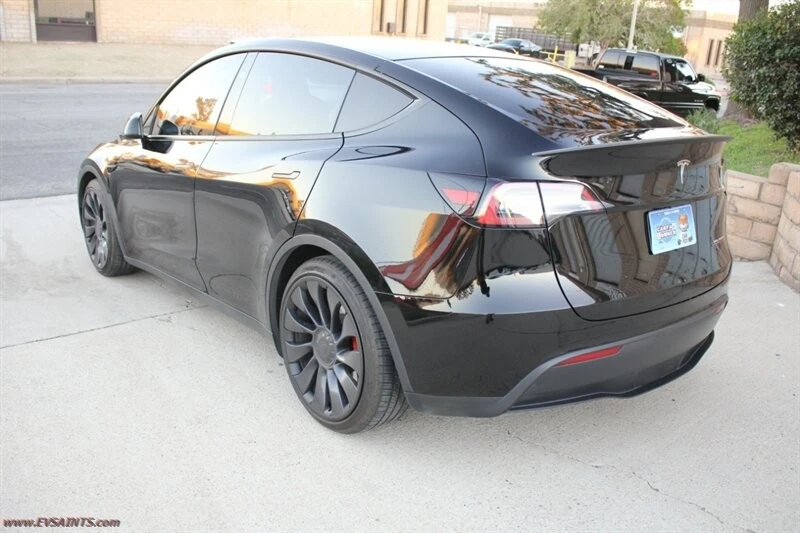 2023 Tesla Model Y Performance - Image 5 of 21