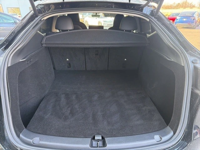 2023 Tesla Model Y Performance - Image 15 of 21