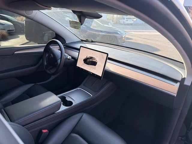2023 Tesla Model Y Performance - Image 20 of 21