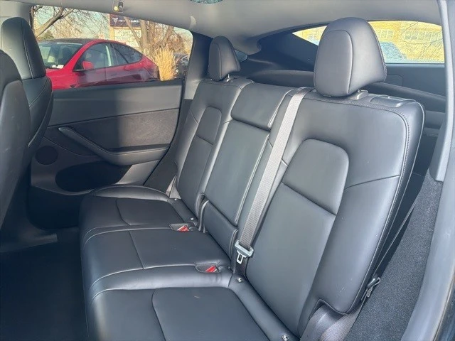 2023 Tesla Model Y Performance - Image 14 of 21
