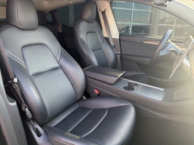 2023 Tesla Model Y Performance - Image 21 of 21
