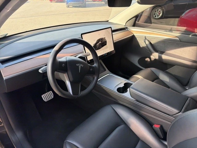 2023 Tesla Model Y Performance - Image 10 of 21