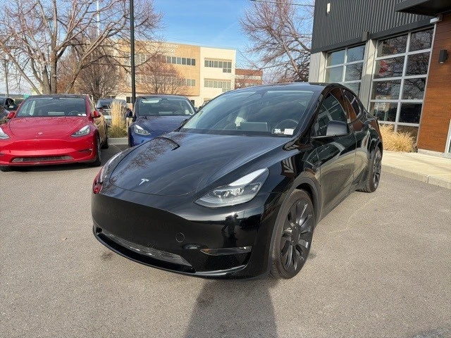 2023 Tesla Model Y Performance - Image 3 of 21