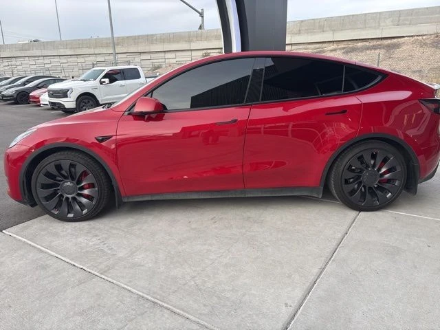 2023 Tesla Model Y Performance - Image 5 of 21