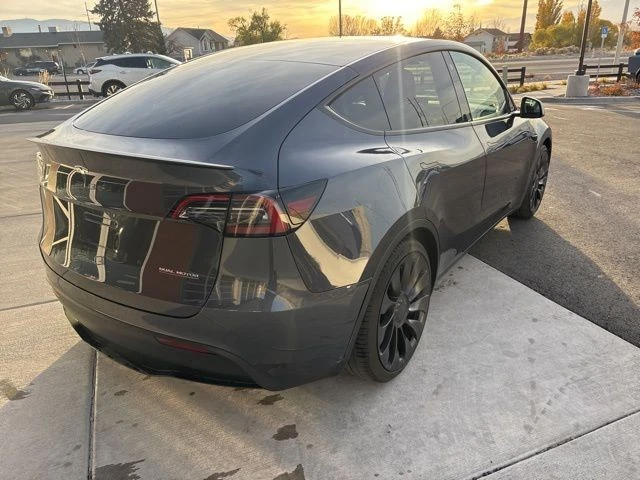 2023 Tesla Model Y Performance - Image 7 of 21