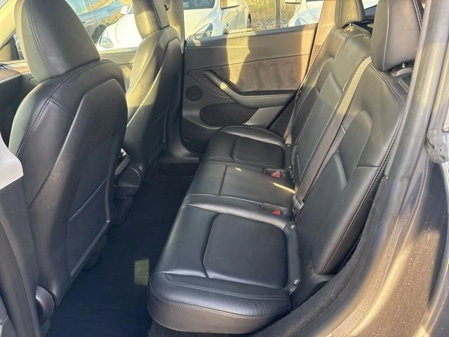 2023 Tesla Model Y Performance - Image 16 of 21