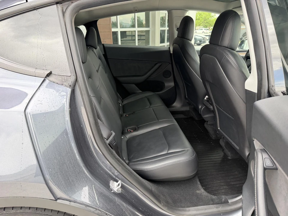 2023 Tesla Model Y Performance - Image 20 of 21