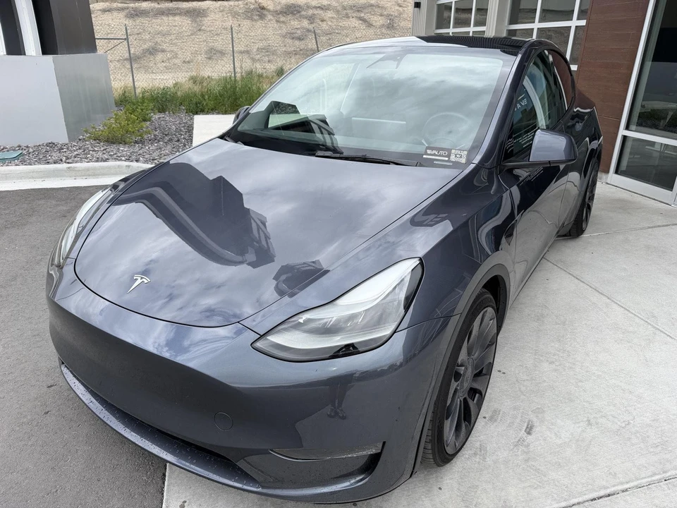 2023 Tesla Model Y Performance - Image 4 of 21