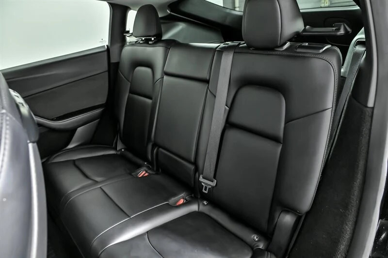 2023 Tesla Model Y Performance - Image 19 of 21