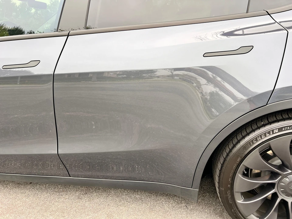 2023 Tesla Model Y Performance - Image 22 of 31