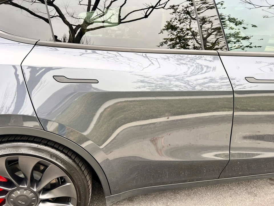 2023 Tesla Model Y Performance - Image 26 of 31