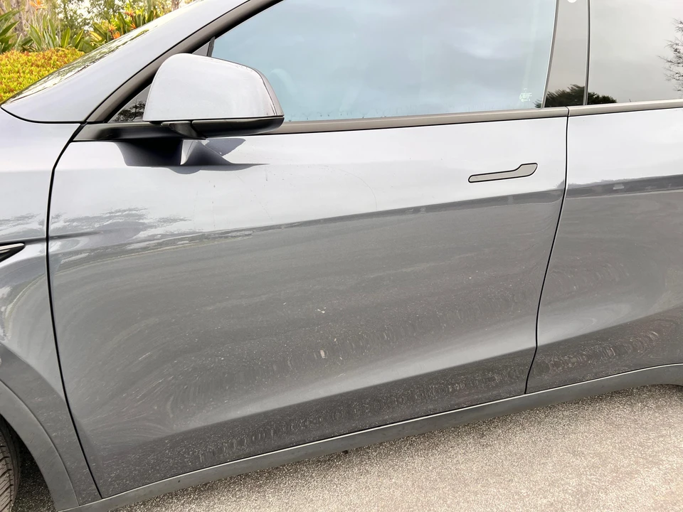 2023 Tesla Model Y Performance - Image 21 of 31