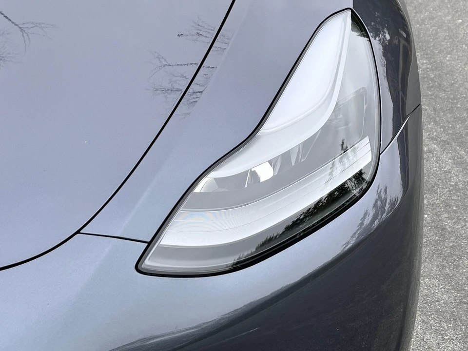 2023 Tesla Model Y Performance - Image 20 of 31