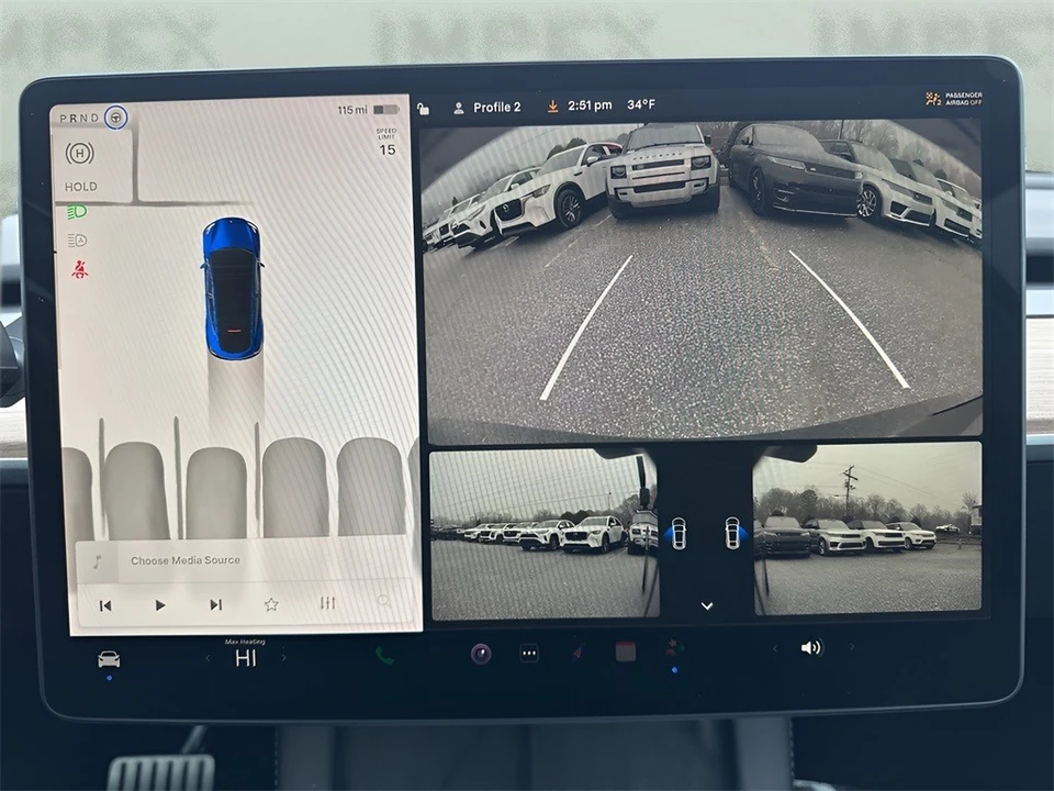 2023 Tesla Model Y Performance - Image 21 of 21