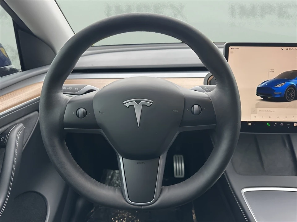 2023 Tesla Model Y Performance - Image 14 of 21
