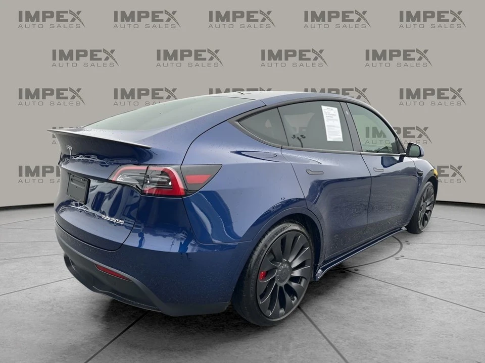 2023 Tesla Model Y Performance - Image 5 of 12