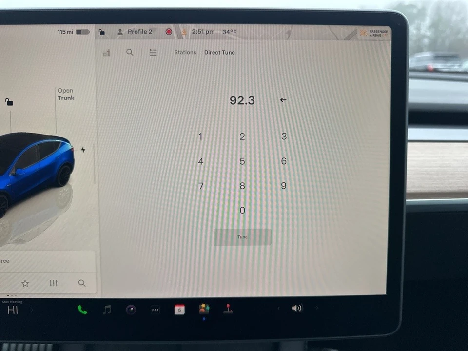 2023 Tesla Model Y Performance - Image 18 of 21