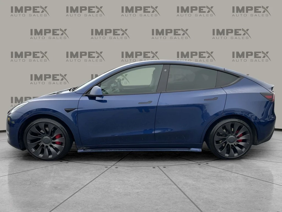 2023 Tesla Model Y Performance - Image 2 of 12
