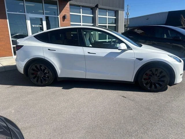 2023 Tesla Model Y Performance - Image 16 of 21