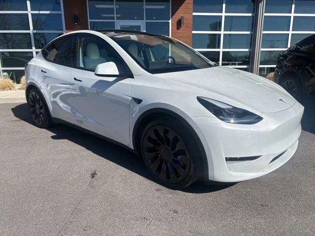 2023 Tesla Model Y Performance - Image 2 of 21