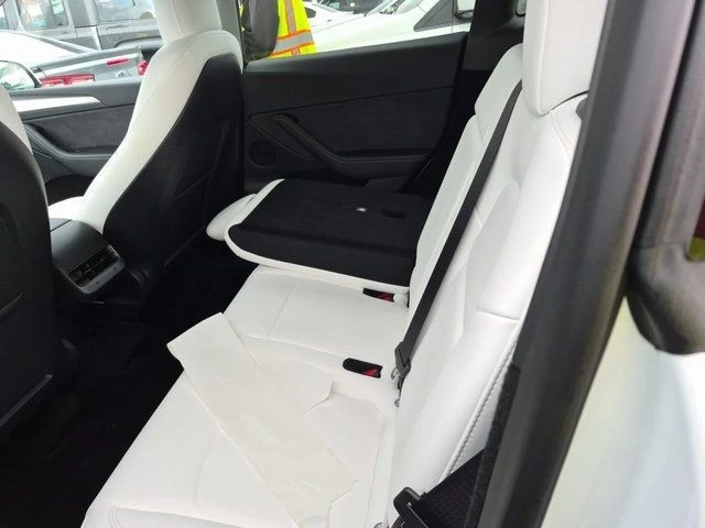 2023 Tesla Model Y Performance - Image 7 of 7