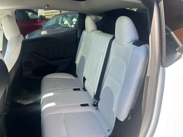 2023 Tesla Model Y Performance - Image 15 of 21