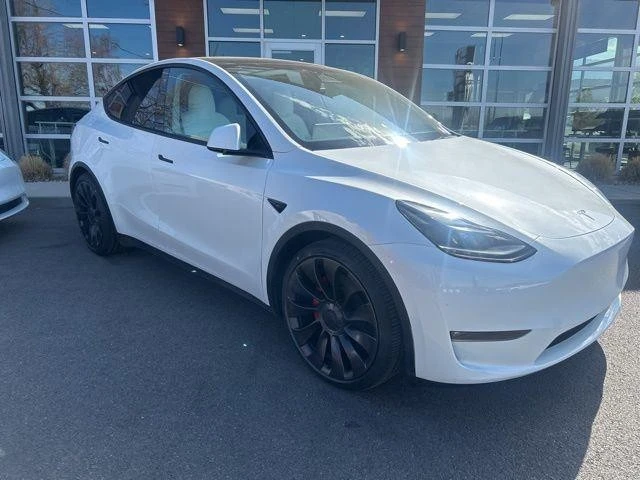 2023 Tesla Model Y Performance - Image 2 of 21
