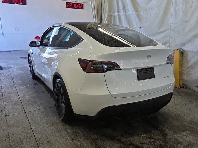 2023 Tesla Model Y Performance - Image 3 of 21