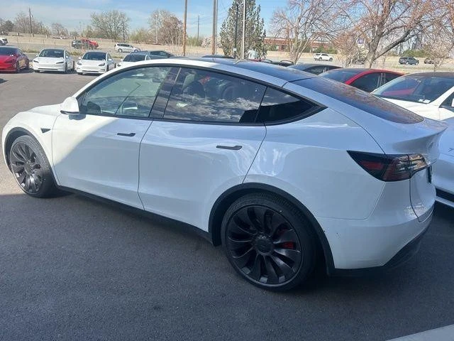2023 Tesla Model Y Performance - Image 7 of 21