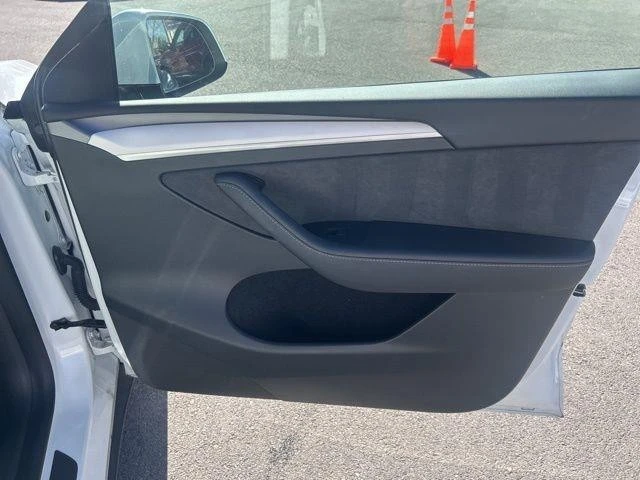 2023 Tesla Model Y Performance - Image 20 of 21