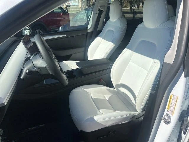 2023 Tesla Model Y Performance - Image 12 of 21