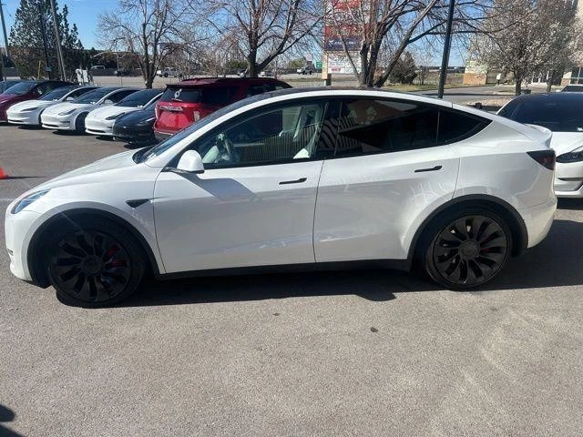 2023 Tesla Model Y Performance - Image 5 of 21