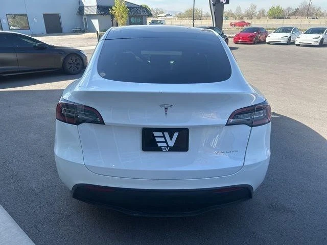2023 Tesla Model Y Performance - Image 8 of 21