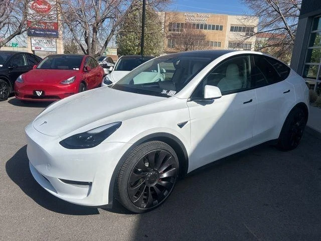 2023 Tesla Model Y Performance - Image 4 of 21