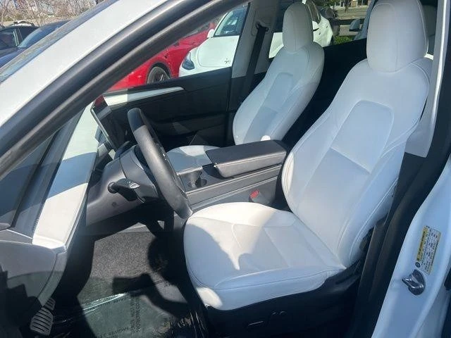 2023 Tesla Model Y Performance - Image 6 of 21