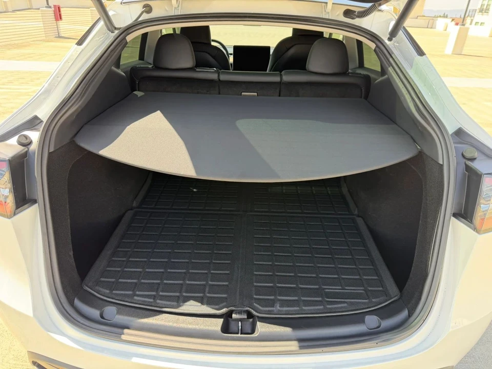 2023 Tesla Model Y Performance - Image 16 of 20