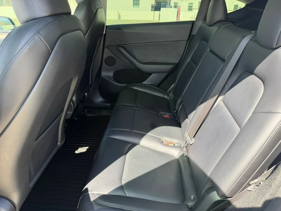 2023 Tesla Model Y Performance - Image 11 of 20