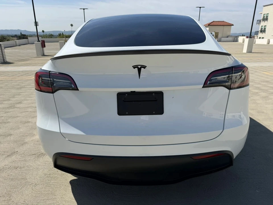 2023 Tesla Model Y Performance - Image 4 of 20