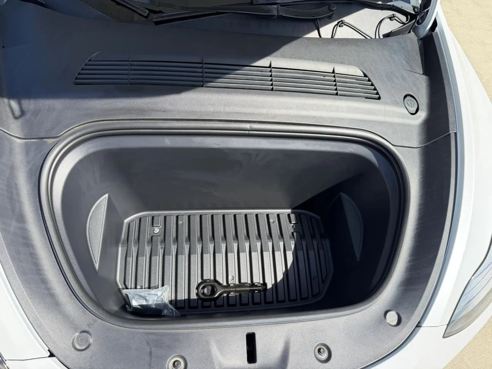 2023 Tesla Model Y Performance - Image 19 of 20