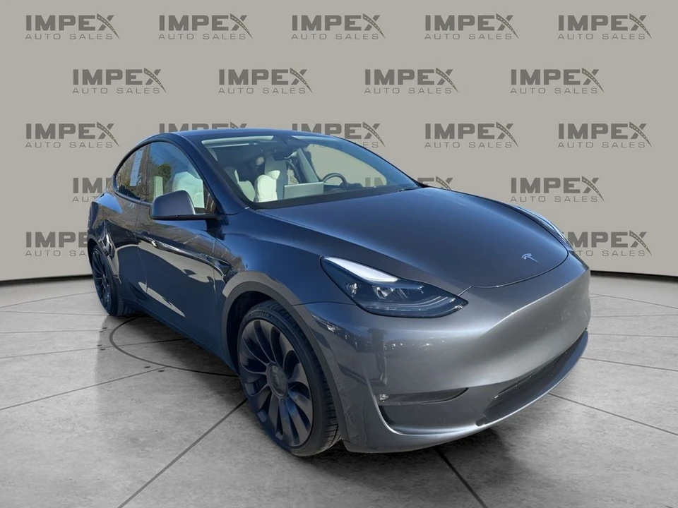 2023 Tesla Model Y Performance - Image 7 of 12