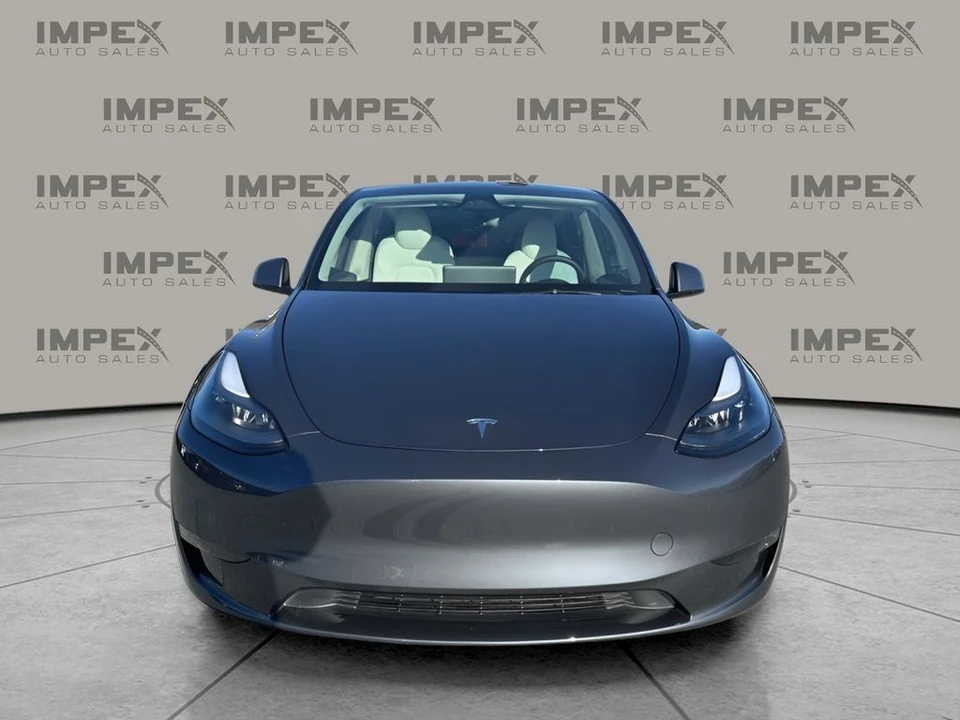 2023 Tesla Model Y Performance - Image 8 of 12