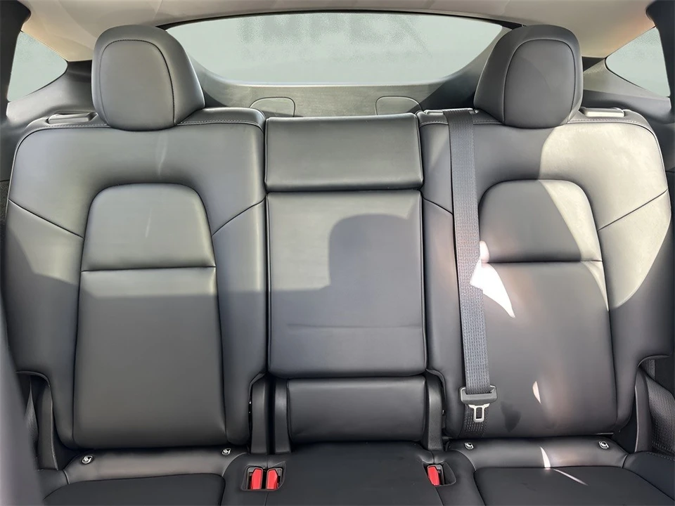 2023 Tesla Model Y Performance - Image 12 of 12