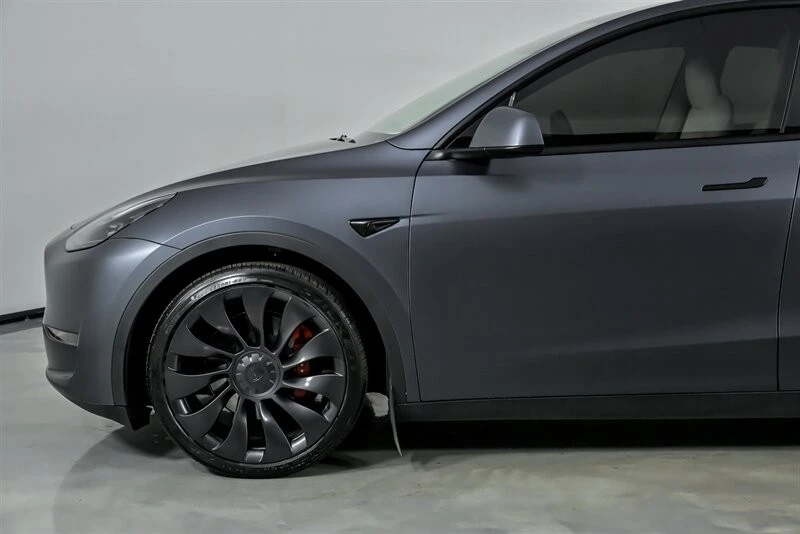 2023 Tesla Model Y Performance - Image 7 of 21