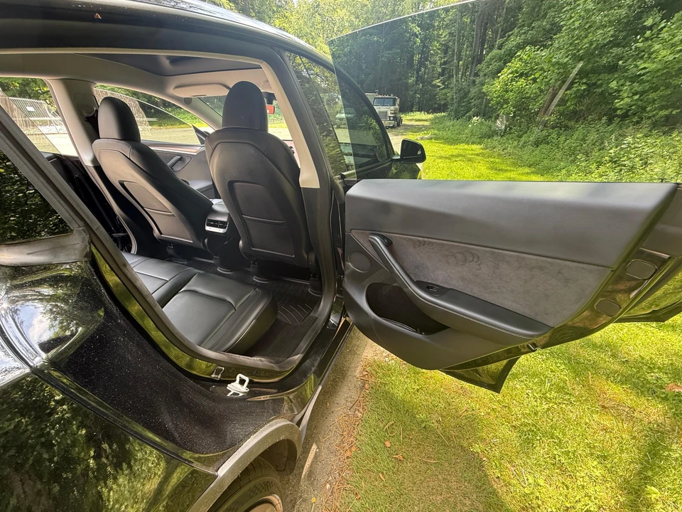 2023 Tesla Model Y Performance - Image 30 of 31
